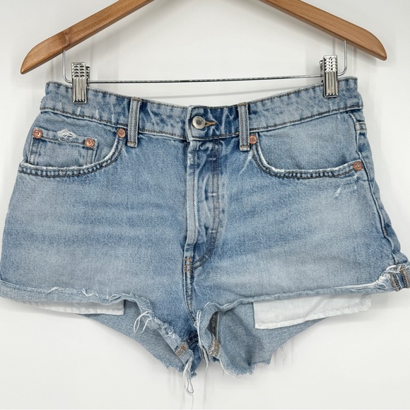 Zara Denim Distressed Button Fly Shorts Summer Festival Size 6 - Picture 1 of 9